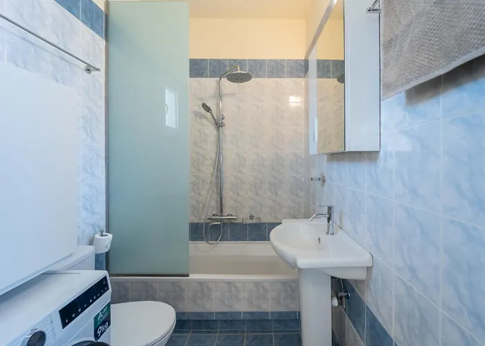 Irem's Sunrise Suite! شقة