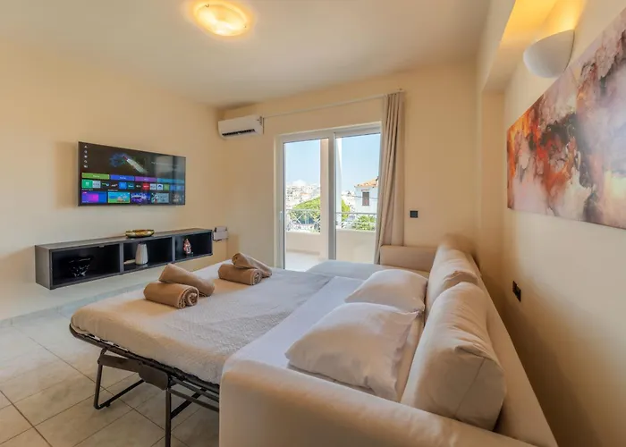 Irem's Sunrise Suite! شقة Rhodes City